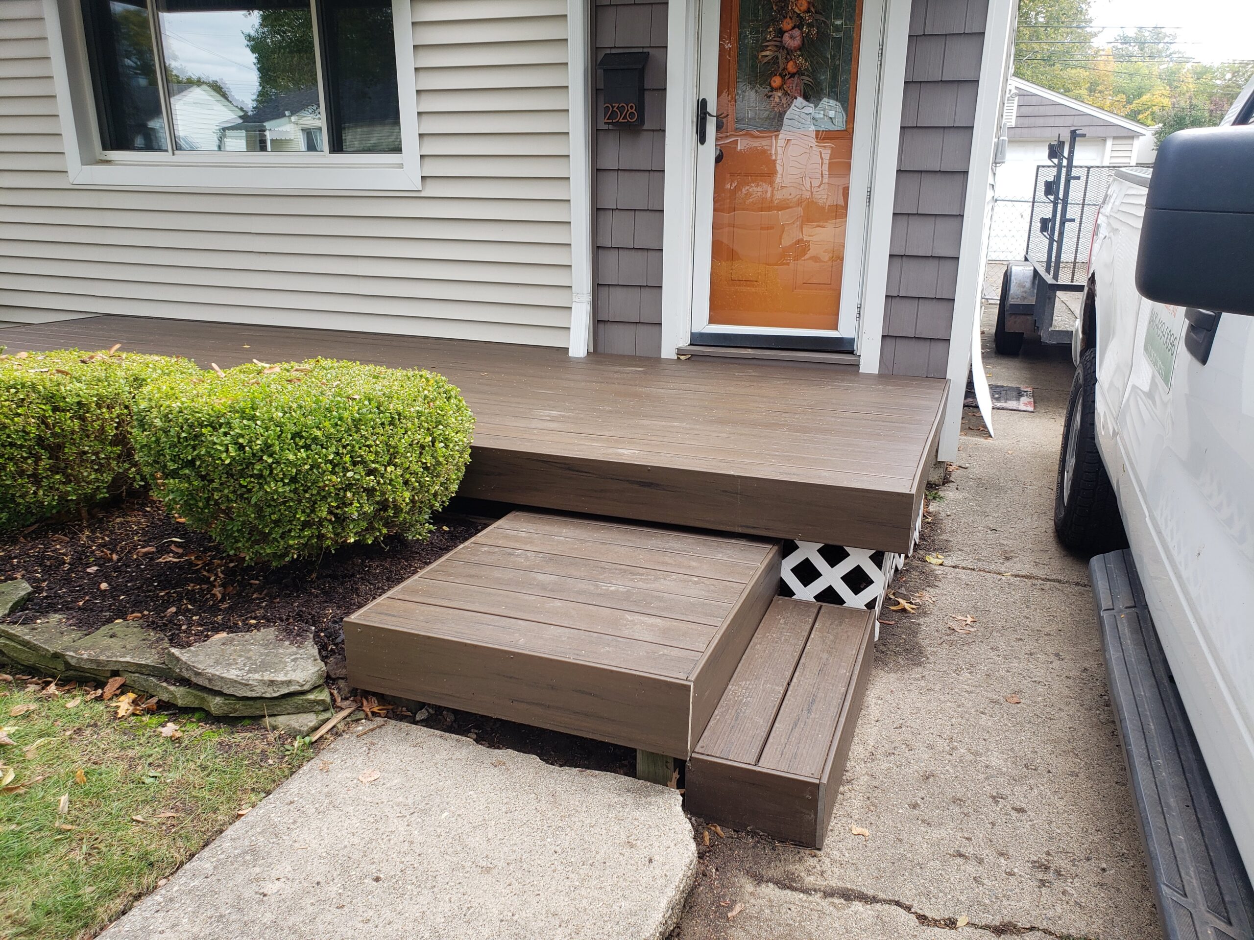 small-porch-with-steps-installation Small Porch Installation with Steps